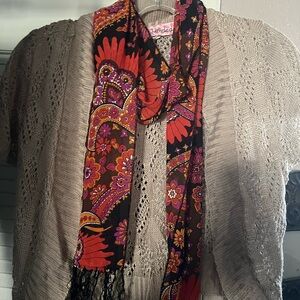 Vintage beige crop sweater